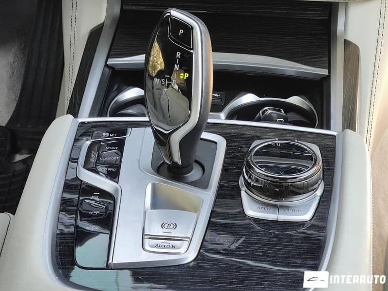 2021 BMW 740 — Miniatură 14