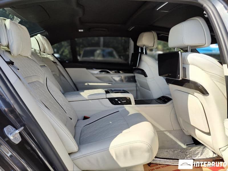 2021 BMW 740 — Miniatură 8