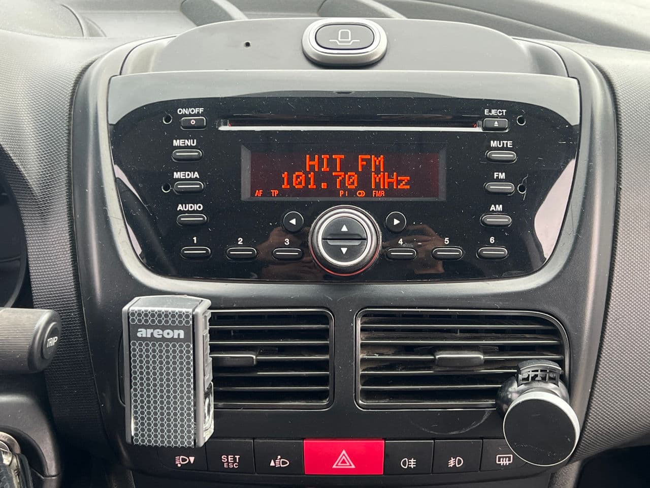 Opel Combo 2015 — Миниатюра 8