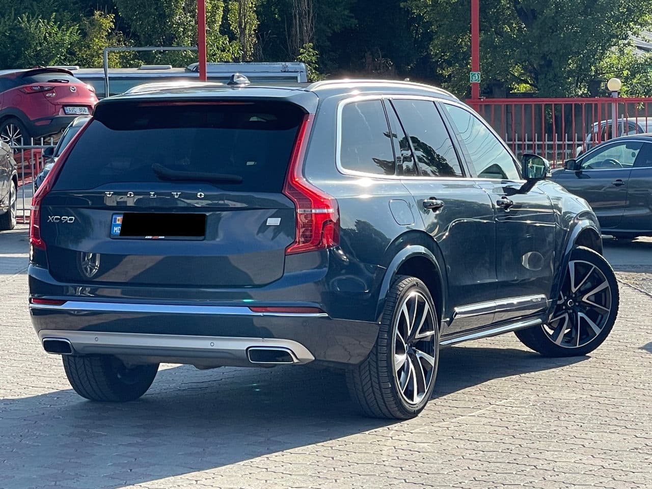 2020 Volvo XC 90 — Miniatură 3