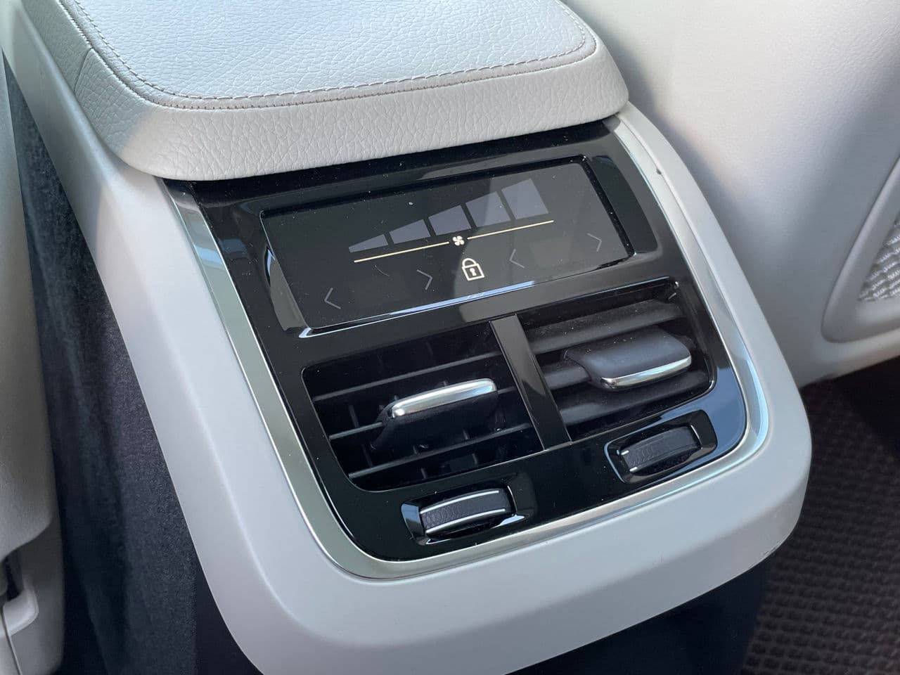 2020 Volvo XC 90 — Miniatură 21