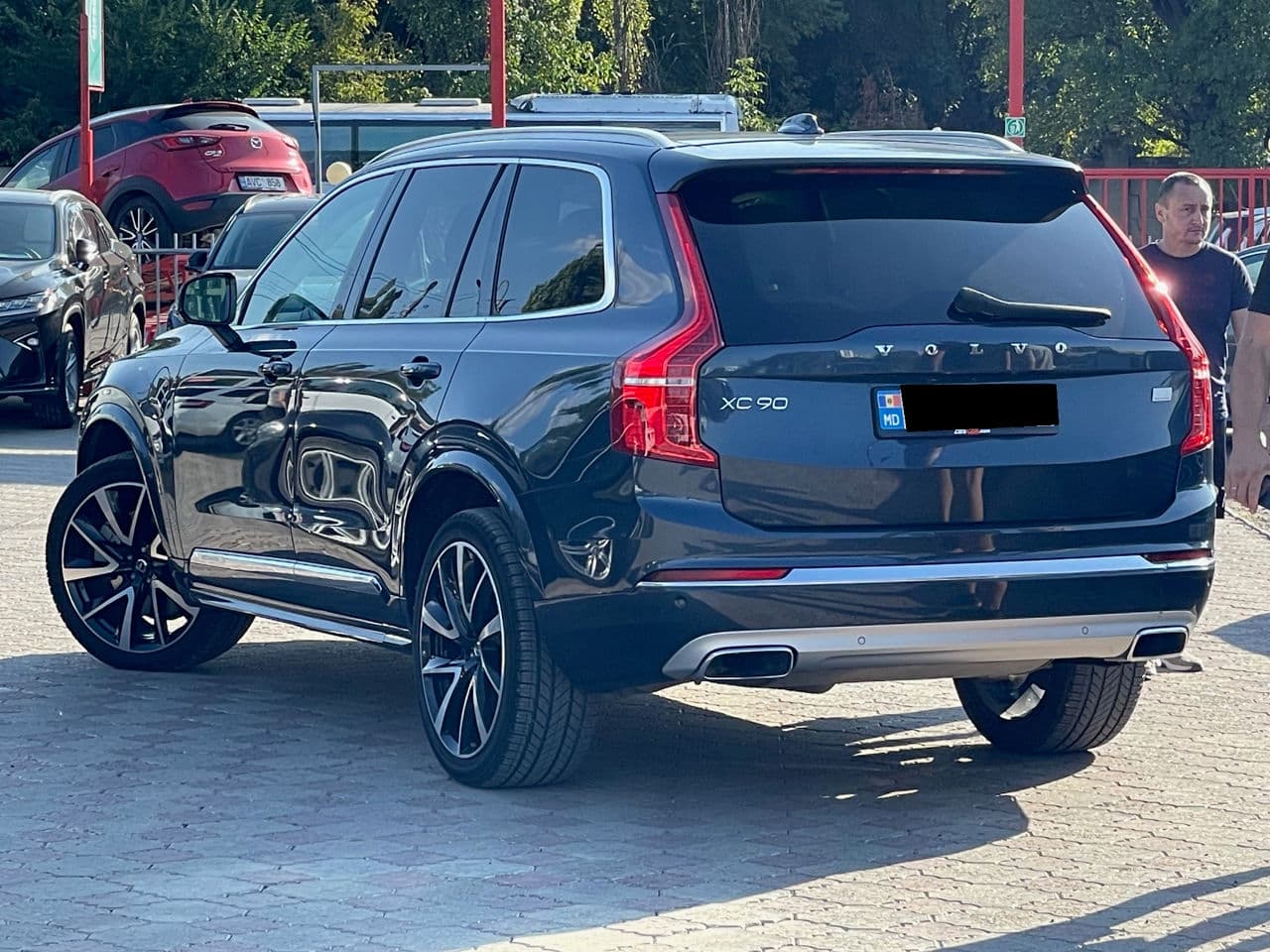 2020 Volvo XC 90 — Miniatură 2