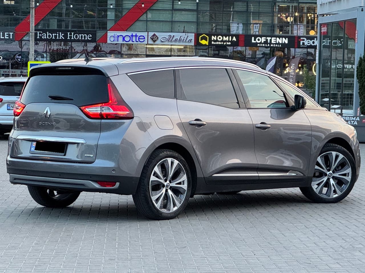 2017 Renault Grand Scenic — Miniatură 3