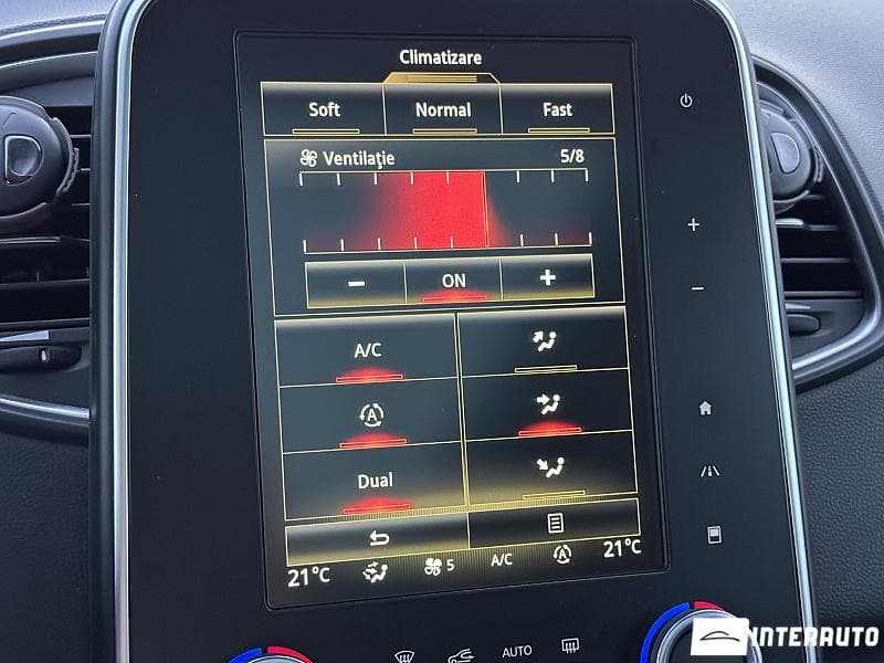 2017 Renault Grand Scenic — Miniatură 9