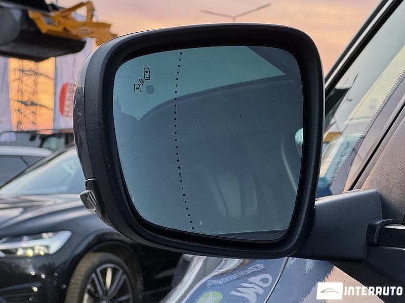 2017 Renault Grand Scenic — Miniatură 16