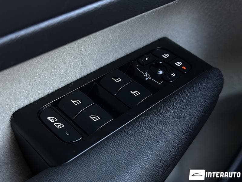 2021 Volvo XC 40 — Miniatură 8