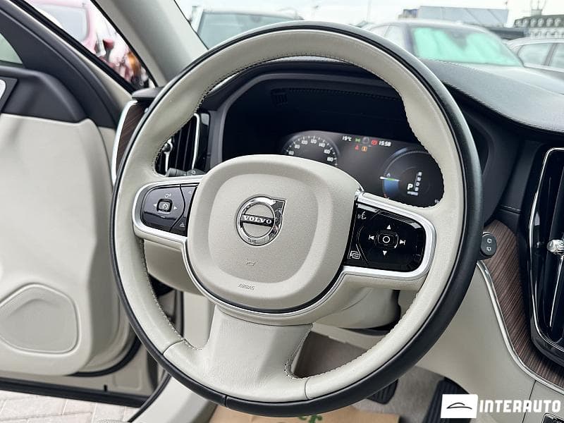 2018 Volvo XC 60 — Miniatură 9