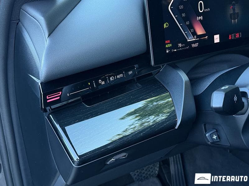 2024 BMW 530 — Miniatură 9