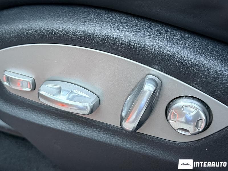 2016 Porsche Cayenne S Hybrid — Miniatură 17