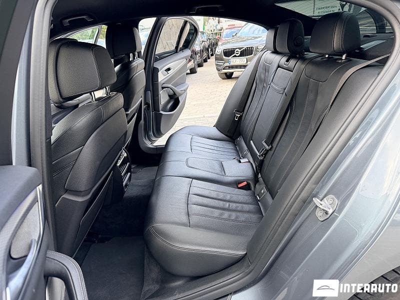 2018 BMW 530e — Miniatură 7