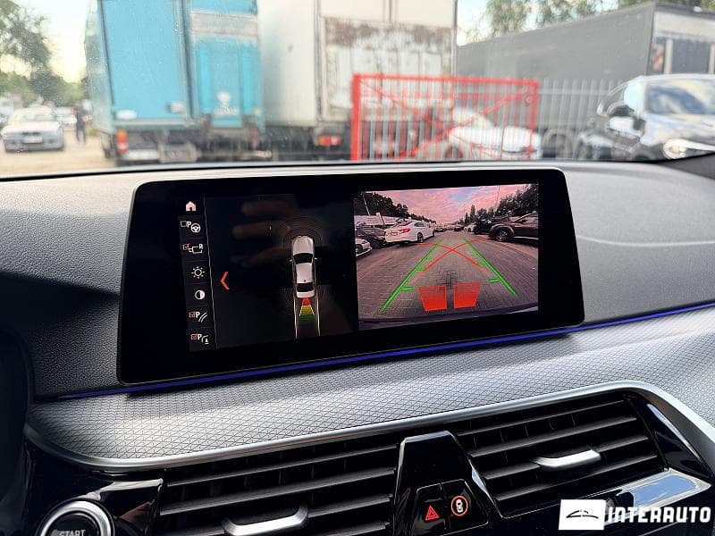2018 BMW 530e — Miniatură 11