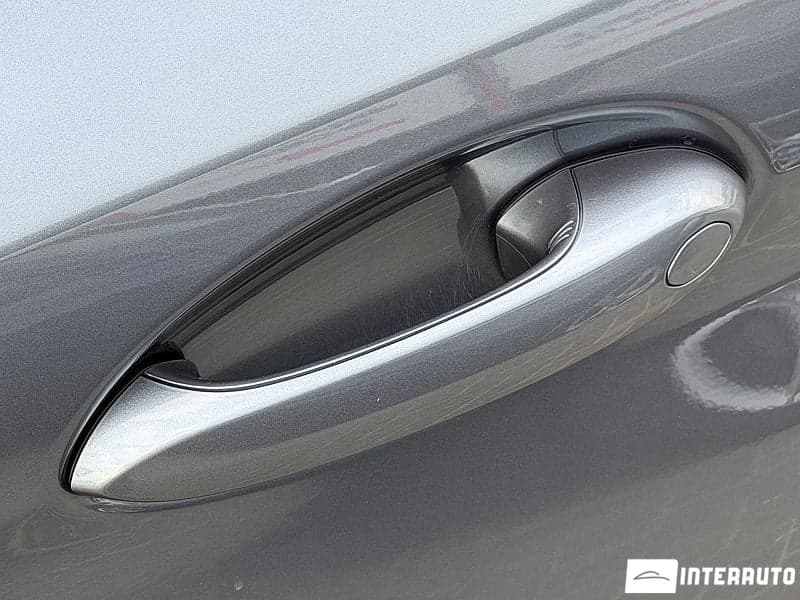 2018 BMW 530e — Miniatură 16