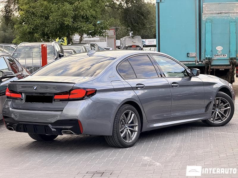 2018 BMW 530e — Miniatură 4