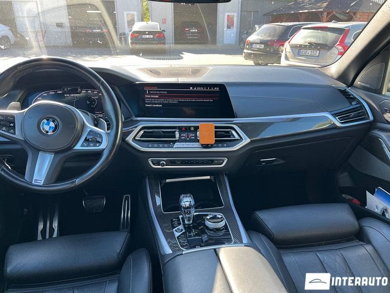 BMW X5 5.0i 2022 — Миниатюра 10