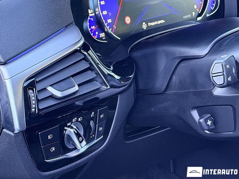 2018 BMW 520 — Miniatură 10