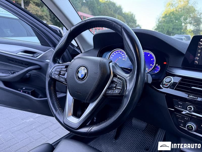 2018 BMW 520 — Miniatură 11
