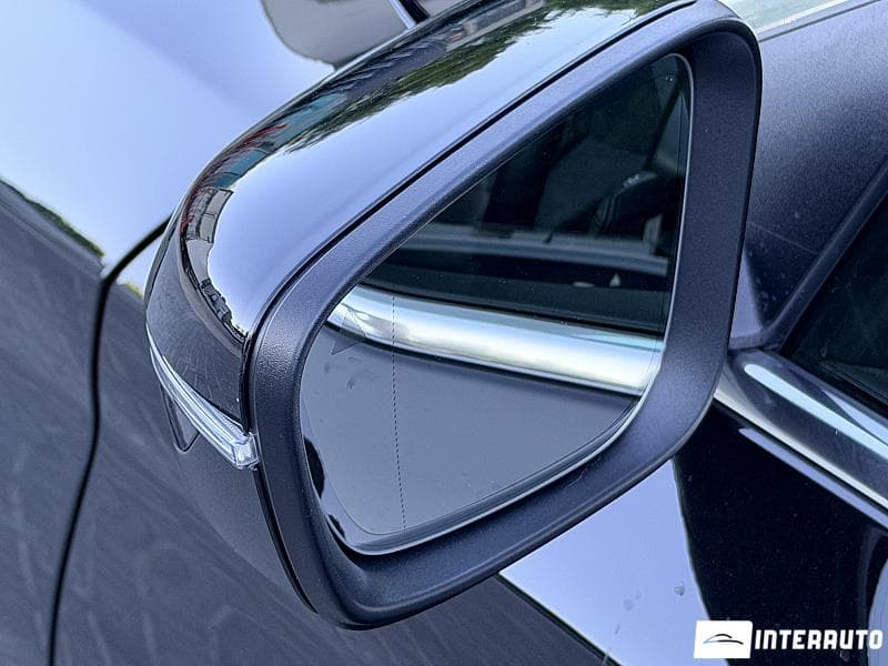 2018 BMW 520 — Miniatură 16