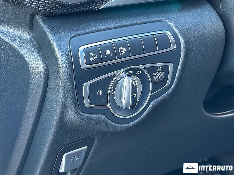 2017 Mercedes V 250 — Miniatură 19