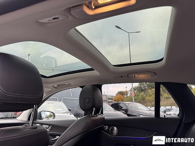 2021 Mercedes GLC 300 — Miniatură 21