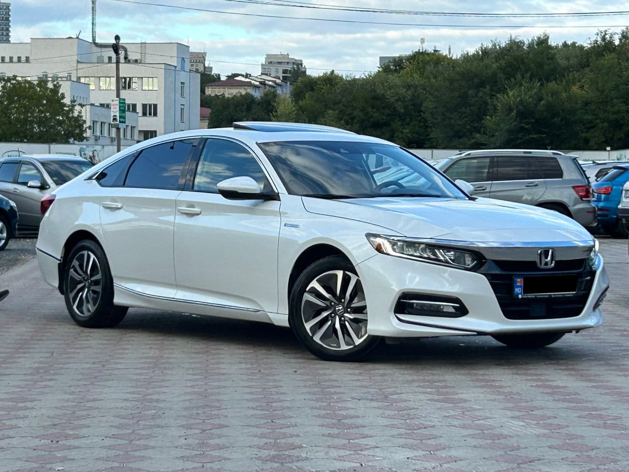 2019 Honda Accord — Miniatură 4