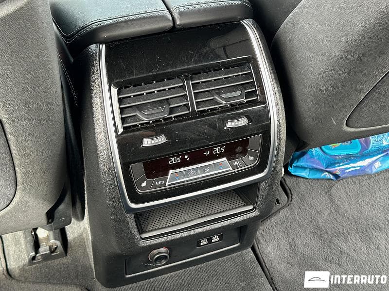 2020 BMW X7 4.0i — Miniatură 17
