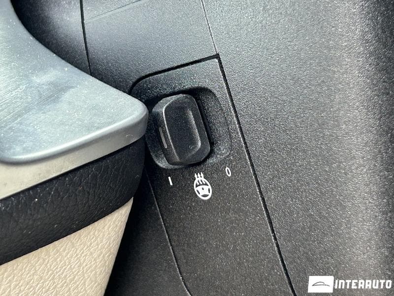 2023 Mercedes EQB 350 — Miniatură 12