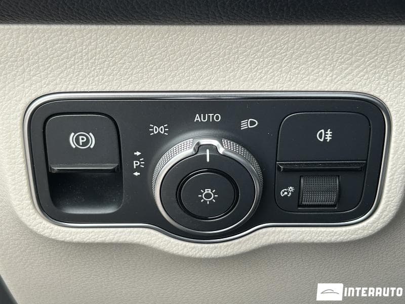 2023 Mercedes EQB 350 — Miniatură 13