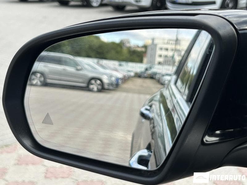 2023 Mercedes EQB 350 — Miniatură 5