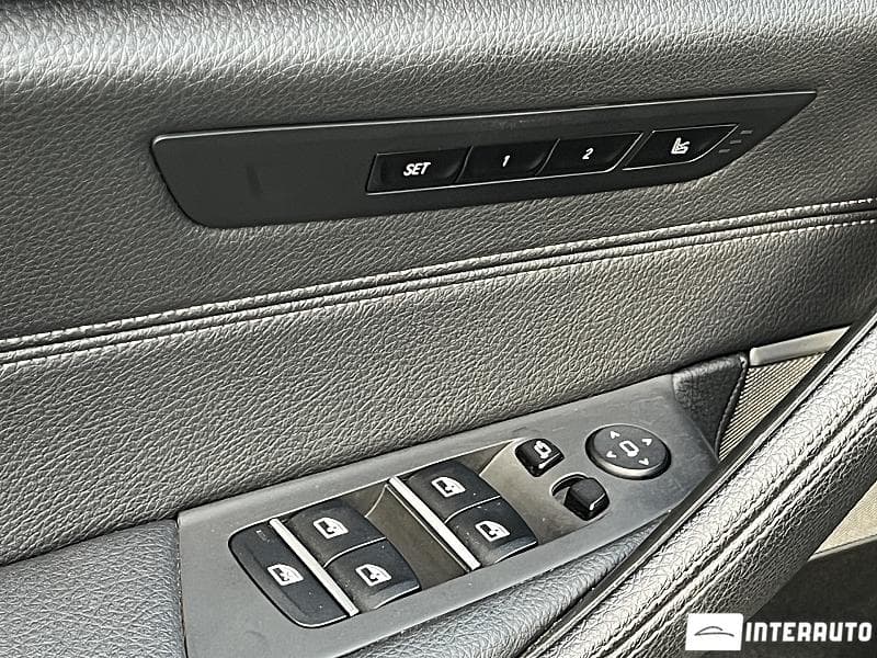 2018 BMW 530e — Miniatură 21
