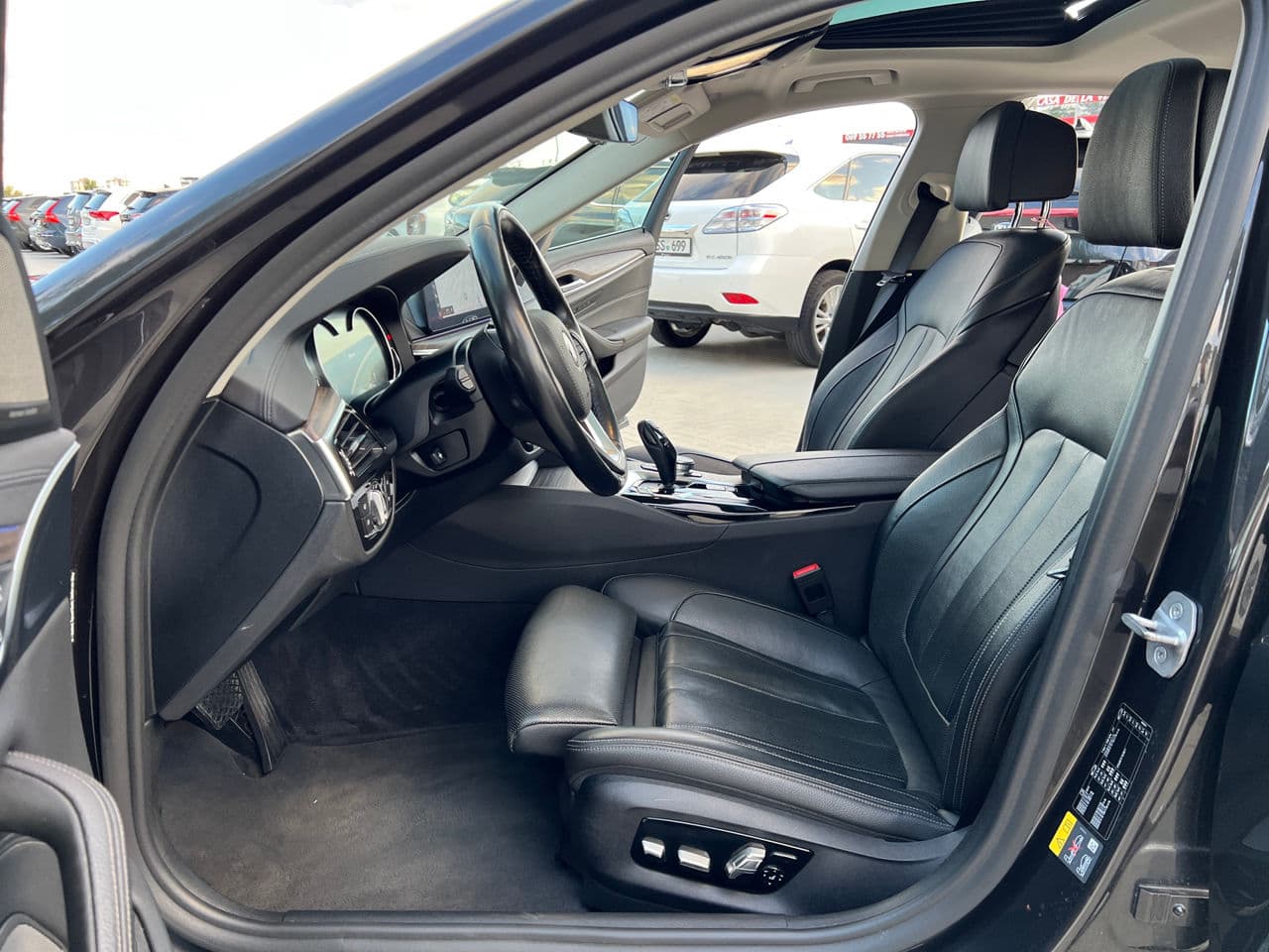 2018 BMW 530e — Miniatură 5