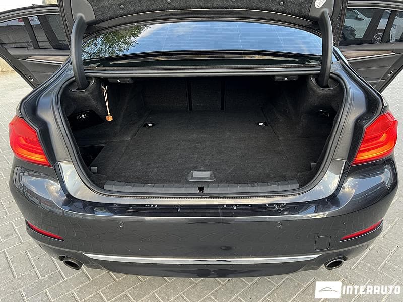 2018 BMW 530e — Miniatură 24