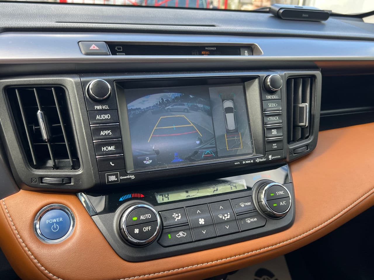 2016 Toyota Rav-4 — Miniatură 10