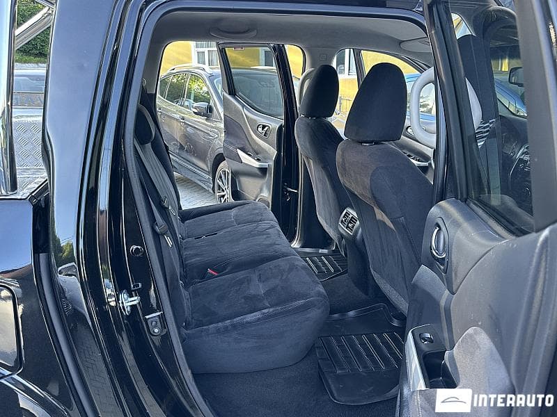 2017 Nissan Navara — Miniatură 16
