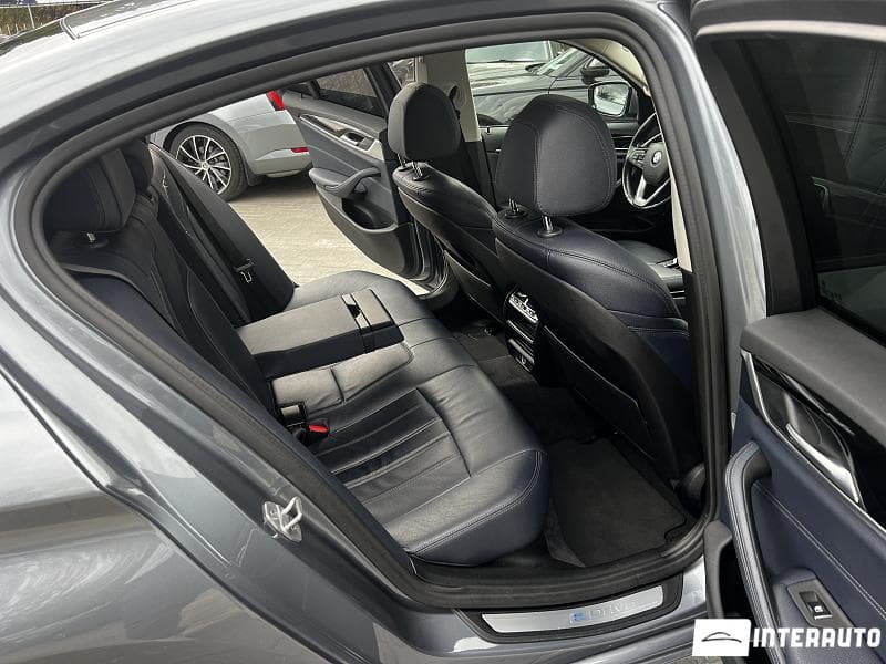 BMW 530e 2018 — Миниатюра 9