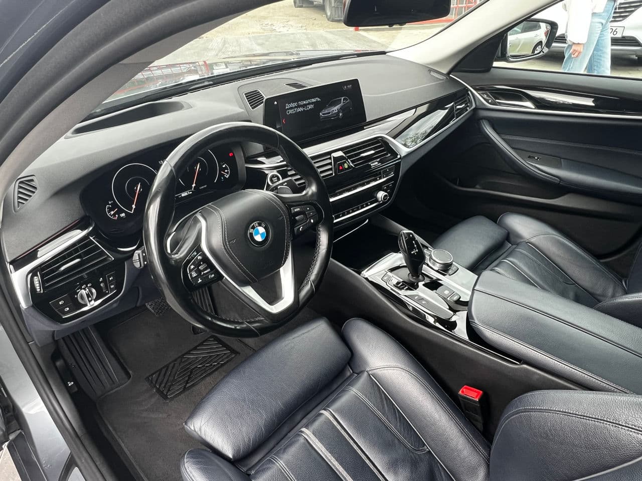 BMW 530e 2018 — Миниатюра 5