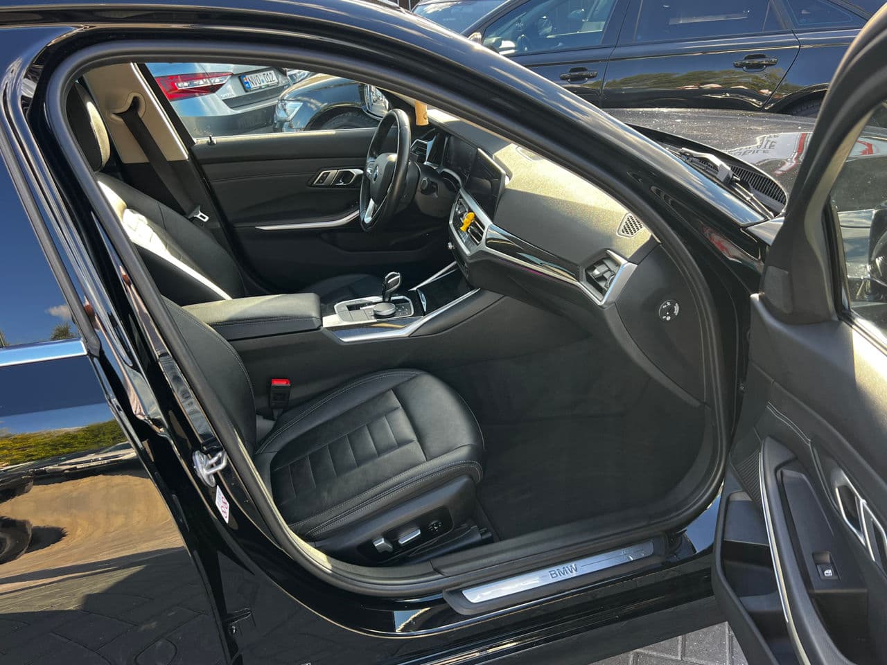 2020 BMW 330E — Miniatură 7