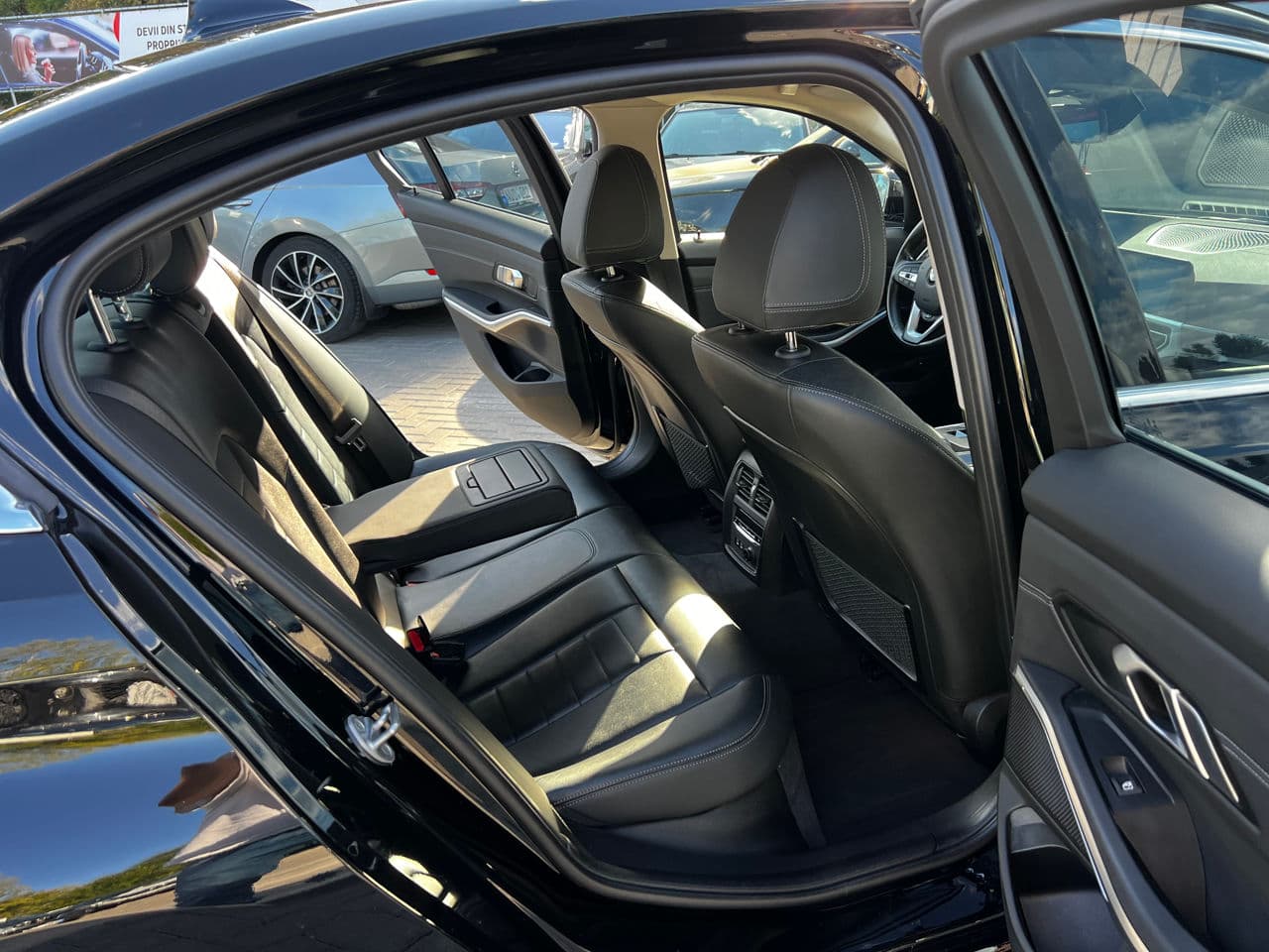 2020 BMW 330E — Miniatură 9