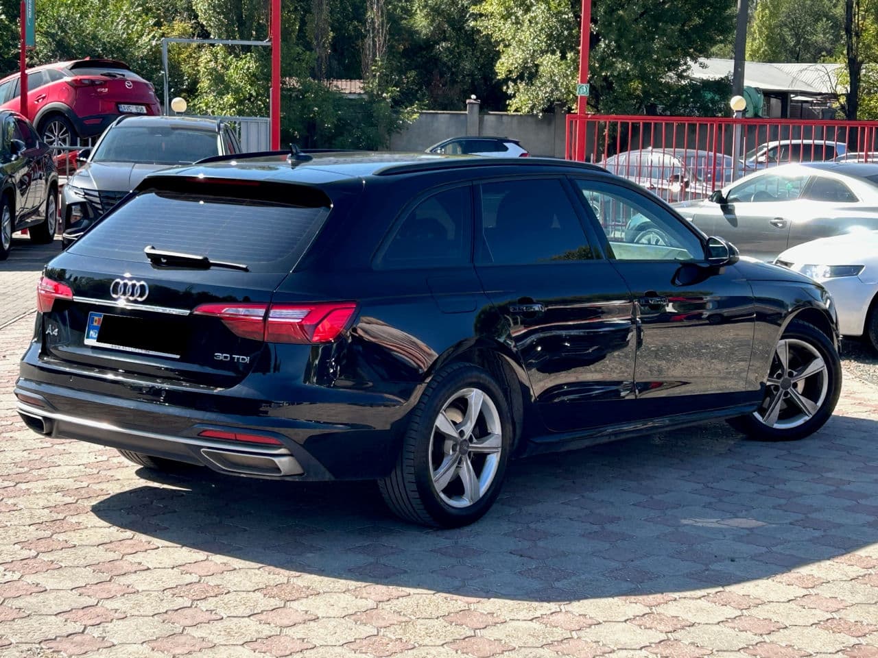 2020 Audi A4 — Miniatură 3