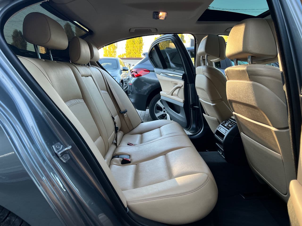 2015 BMW 535 — Miniatură 18