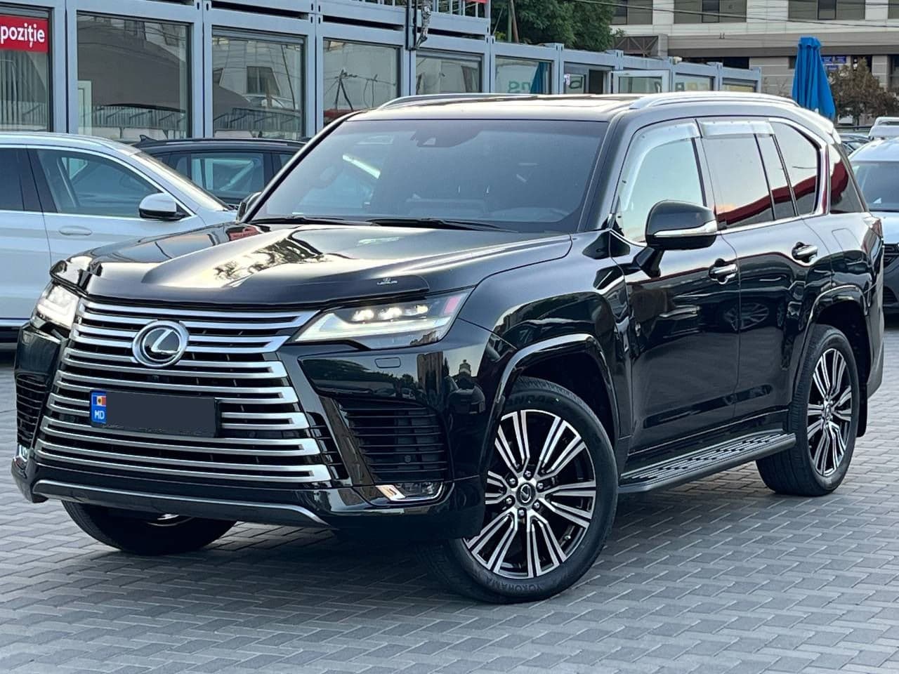 2022 Lexus LX 500d — Miniatură 3