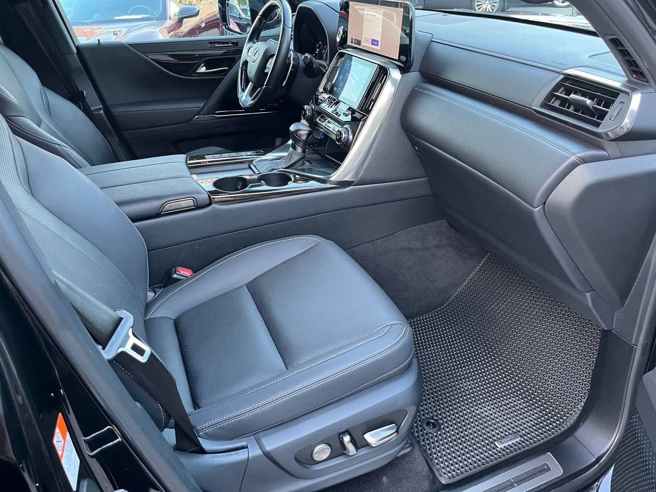 2022 Lexus LX 500d — Miniatură 7