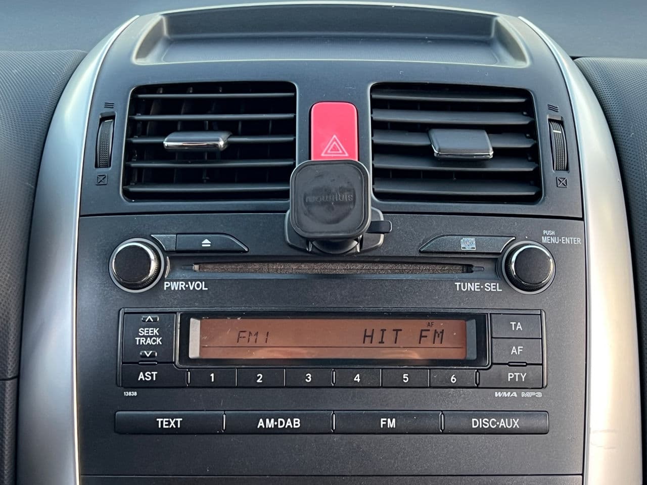 2012 Toyota Auris — Miniatură 9