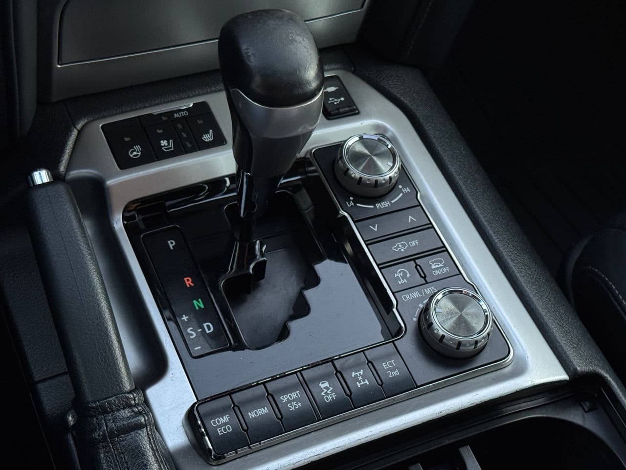 2017 Toyota Land Cruiser — Miniatură 12