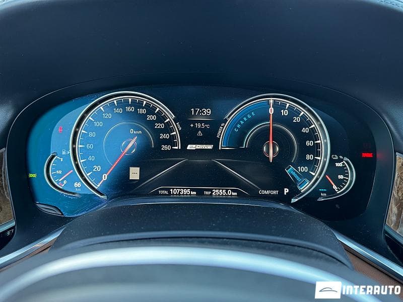 2017 BMW 740e — Miniatură 9