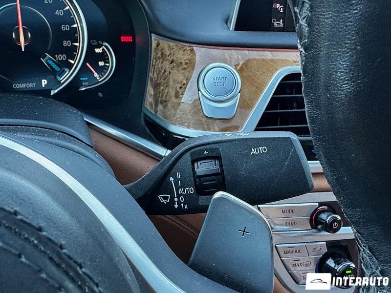 2017 BMW 740e — Miniatură 17