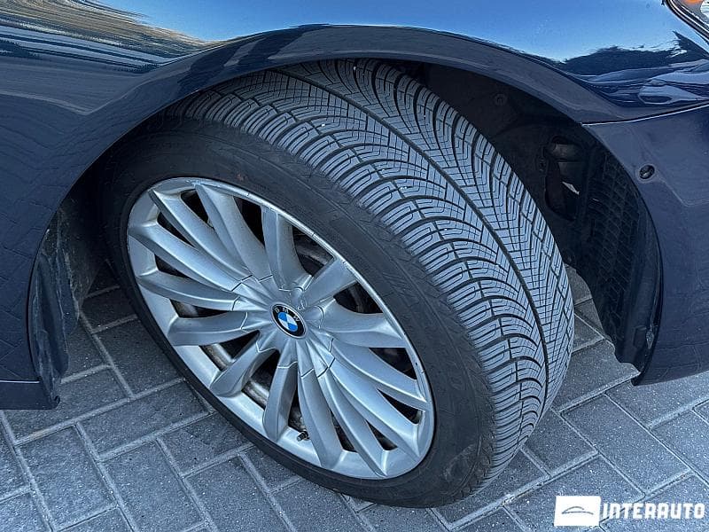 2017 BMW 740e — Miniatură 19