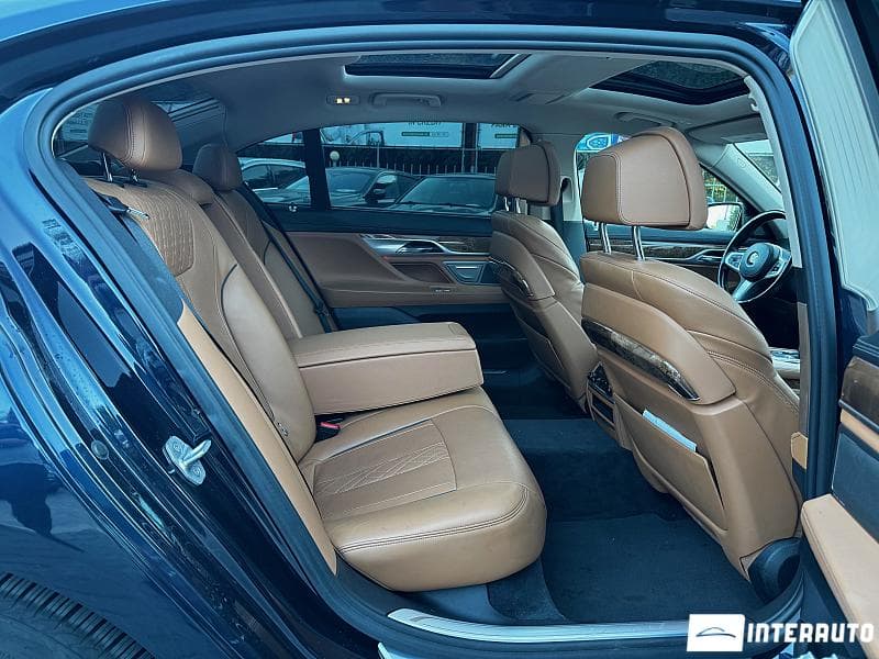 2017 BMW 740e — Miniatură 13