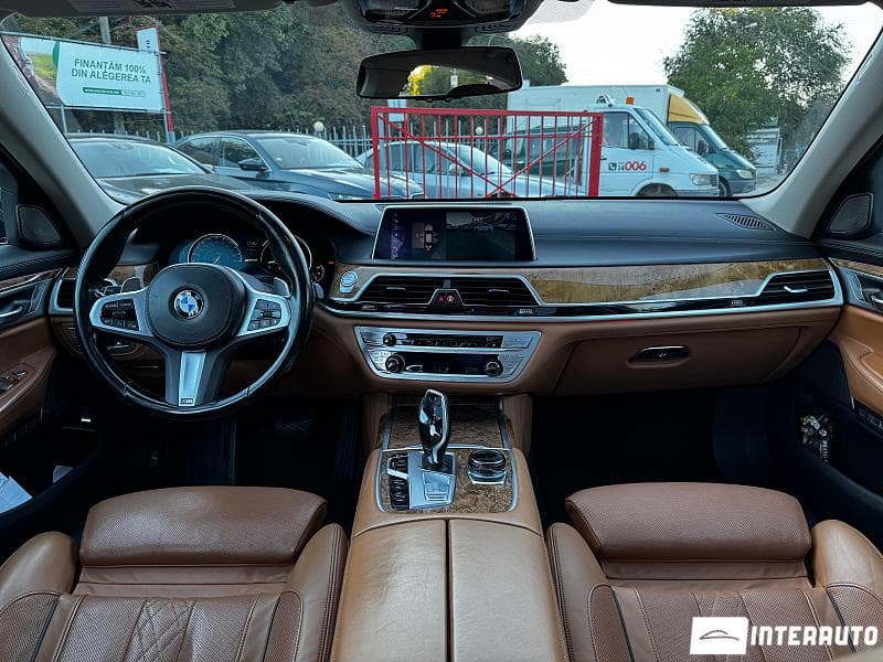 2017 BMW 740e — Miniatură 7
