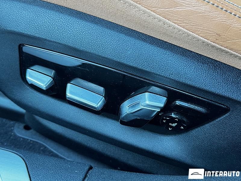 2017 BMW 740e — Miniatură 23