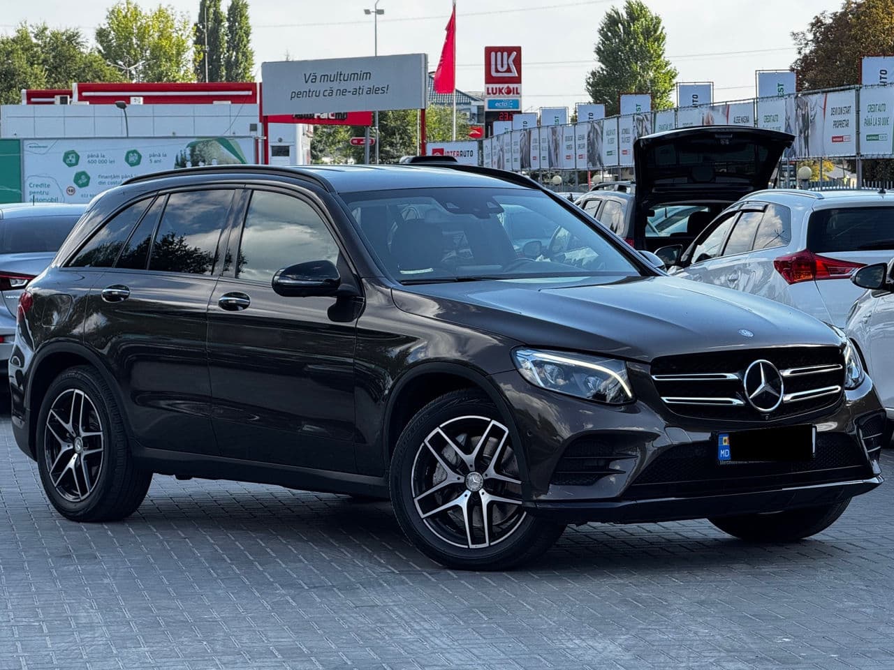 2016 Mercedes GLC 250d — Miniatură 3